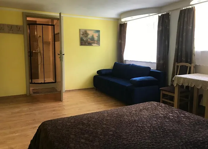 בית הארחה Zakatek 3*